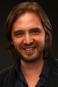 Aaron Stanford interpreta Lugnut