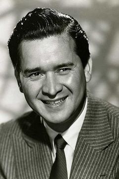Carlos Ramírez interpreta Juan Pablo (8 years)