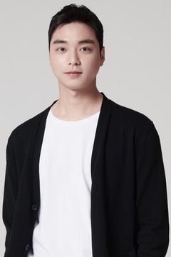 Kim Mo-beom interpreta Drug
