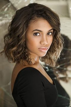 Paige Hurd interpreta Vanessa