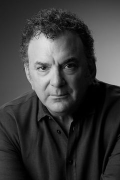 Michael Grossman interpreta Kohler