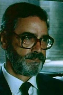 Sergio Rossi interpreta Narrator (voice)