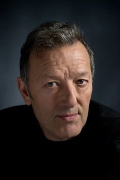 Ian Reddington interpreta The Father