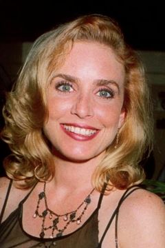 Dana Plato interpreta Sandra Phalor (uncredited)