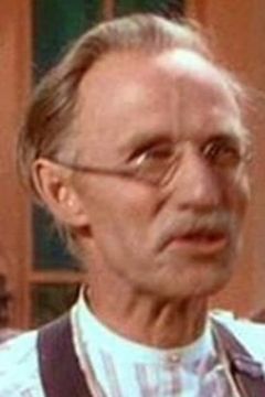 Raymond Bond interpreta Pennecot