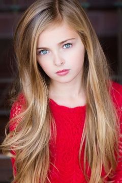 Isabella Kai interpreta Young Jerrica