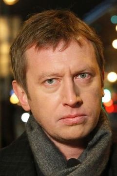 Mikhail Trukhin interpreta Dmitry