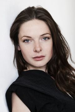 Rebecca Ferguson interpreta Dinah