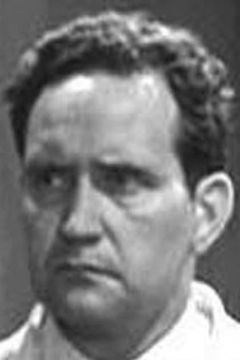 Eddy Chandler interpreta Sergeant at Hospital (uncredited)