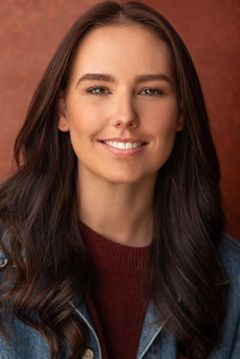 Alaina Wilks interpreta Laketown Girl (uncredited)