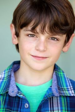 Zachary Rifkin interpreta 8-Year-Old Nic Sheff