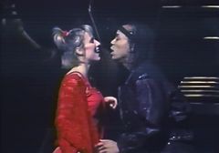 Charlotte d'Amboise interpreta Debbie Paige