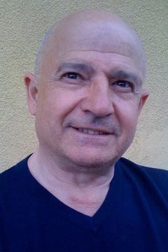 Richard Guedj interpreta Docteur