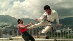 Michael F. Woods interpreta Moscow Vampire Attacking Blade (uncredited)