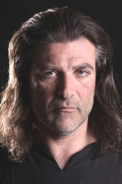 Ramon Canals interpreta Jack Farr (voice)