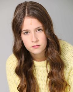 Addison Metcalf interpreta Isabella