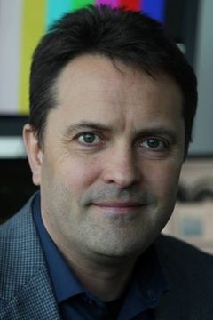 Steve Hullfish interpreta Company Rep