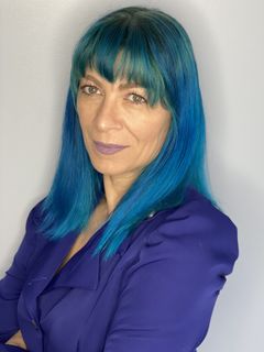 Delphine Pontvieux interpreta Electrocution Mom