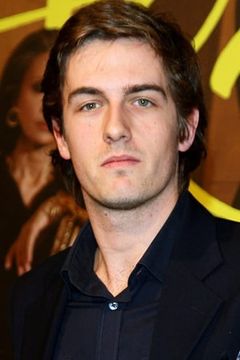 Mattia Zaccaro interpreta Mario Landriani