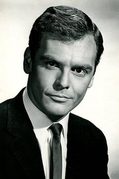 Guy Stockwell interpreta James Fitzpatrick