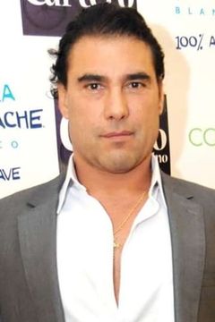 Eduardo Yáñez interpreta Frankie Condo