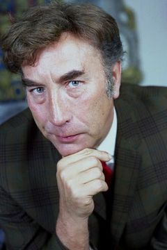 Frankie Howerd interpreta Alphonse of Monte Carlo / Alfred Askett