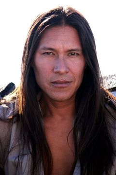Rick Mora interpreta Kid Falcon