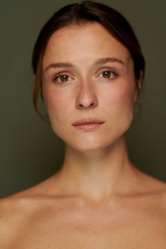Isabella Krieger interpreta Olivia