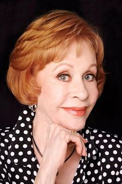 Carol Burnett interpreta Miss Hannigan