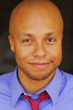 Arif S. Kinchen interpreta Additional Voices (voice)