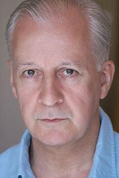 Stephen Brennan interpreta Physicien