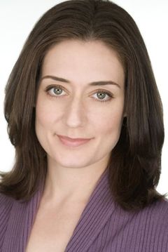 Paige Barr interpreta Ornella Harris