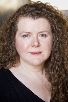 Trish Mullin interpreta School Teacher