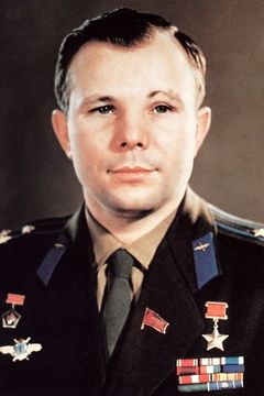 Yuri Gagarin interpreta Self (archive footage)