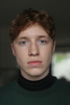 William Melling interpreta Rawdy