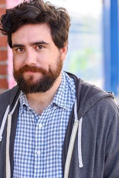 Jack De Sena interpreta Christian