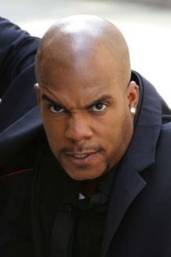 Larnell Stovall interpreta Rasta