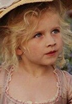Florrie Betts interpreta Marie Therese - 6 years