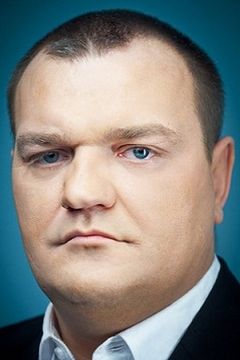 Mikhail Mukhin interpreta Thug