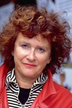 Marjan Luif interpreta Emilia