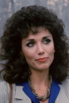 Stepfanie Kramer interpreta Dorothy Calvin
