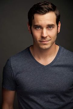 Carey Feehan interpreta Kyle