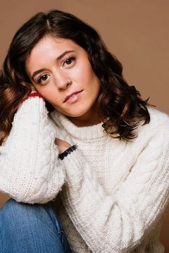 Siena D'Addario interpreta Bartender
