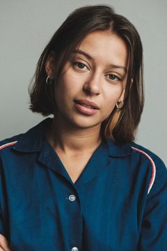 Lauren Morais interpreta Lisa Molinari