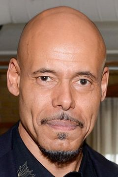 Maurice Dean Wint interpreta Don