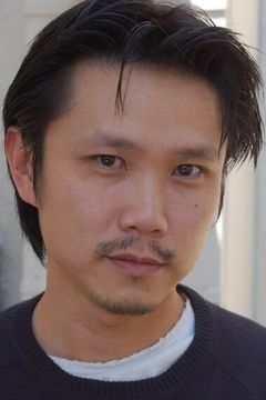 Steven Ho interpreta Japanese Fishing Boat Crewman (uncredited)