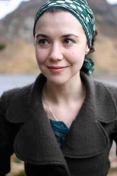 Lisa Hannigan interpreta Bronach (voice)