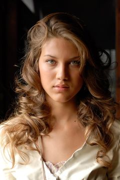 Chiara Paoli interpreta Alina Guidi