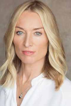 Victoria Smurfit interpreta Cruella de Vil