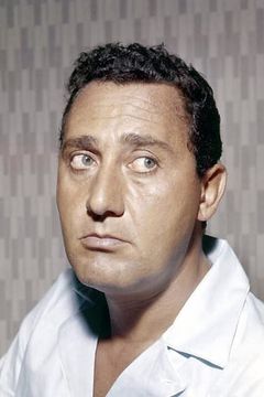 Alberto Sordi interpreta Corrado